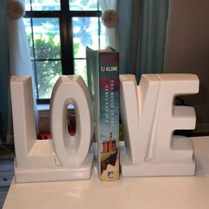 LOVE Bookends
